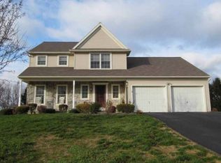 363 Squire Ln, Lititz, PA 17543