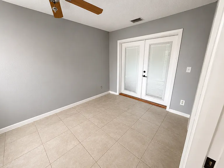 1216 Moses Creek Ct — Photo 2