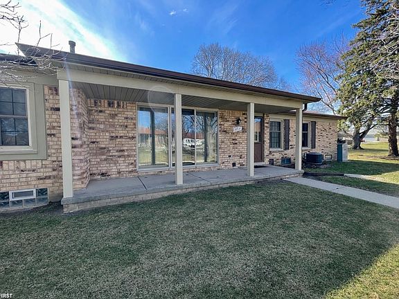 3rd image of 14713 Bristol Ct