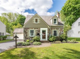 81 Belvedere Dr, Rochester, NY 14624