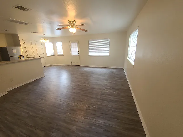 808 Sagewood Trl #808 — Photo 4