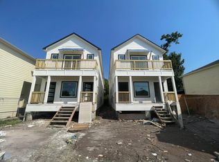 611 E 39th St #C, Houston, TX 77022