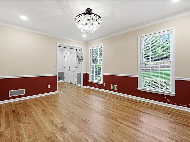 3731 Dunwoody Club Dr — Photo 4