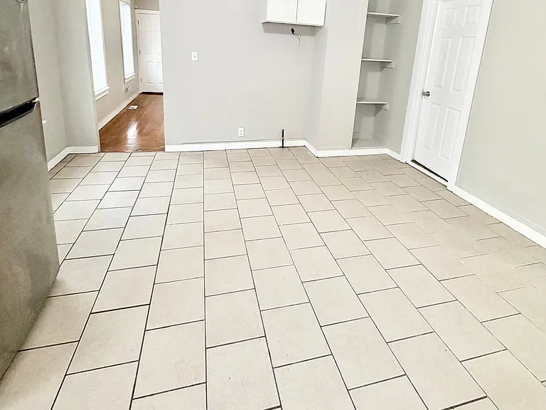 317 Bassett St #3 — Photo 2