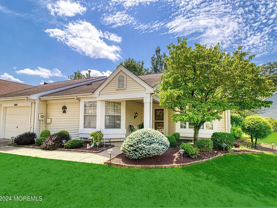 1st image of 1135B Thornbury Lane