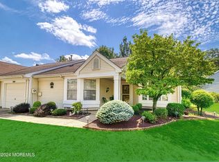 1135B Thornbury Ln, Manchester, NJ 08759