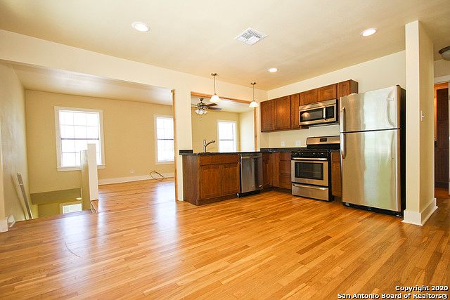 1st image of 216 Eleanor Ave #201