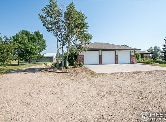 1020 sq. ft. garage