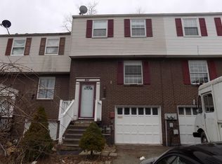 851 Blackberry St #1, West Mifflin, PA