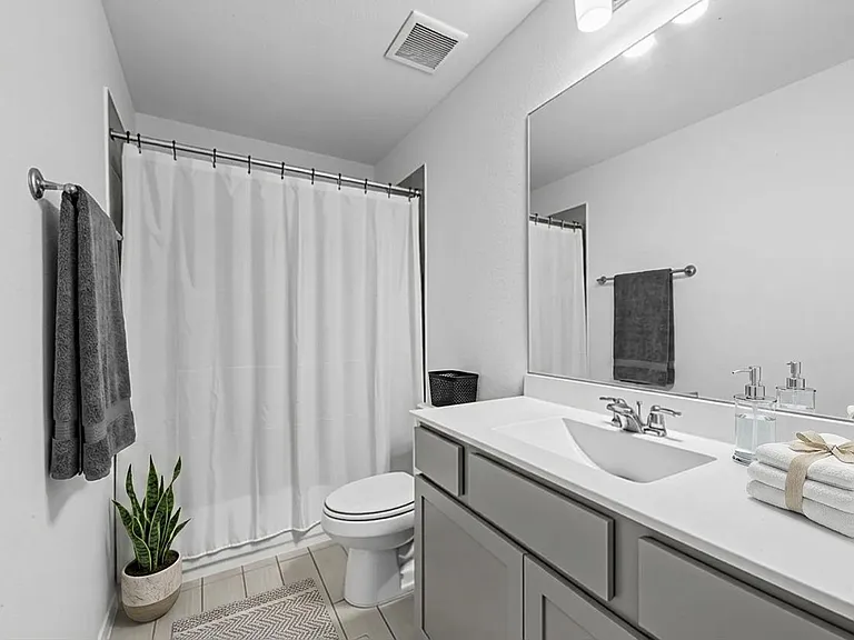 3303 Falling Brook Dr — Photo 14