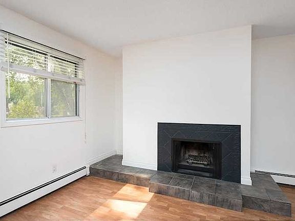 4th image of 10305 120th St NW #206