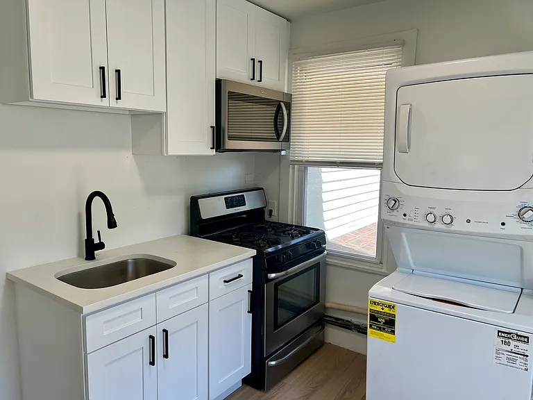 2729 Cedar Ln #3 — Photo 5