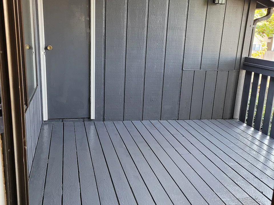 over 10'x10' covered deck