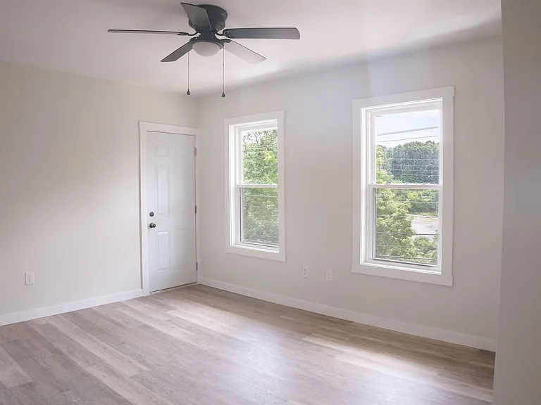 Fully Renovated Apartment Building Modern Upgrades Throughout — Photo 16