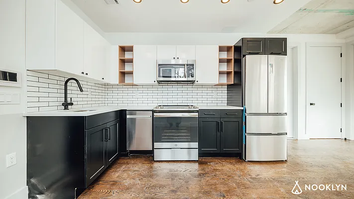 Rented by Nooklyn NYC LLC | media 46