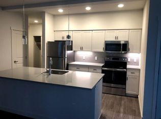 6850 NE Cherry Dr APT B101, Hillsboro, OR 97124
