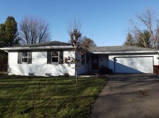 3658 Hadley Ct N, Oakdale, MN 55128