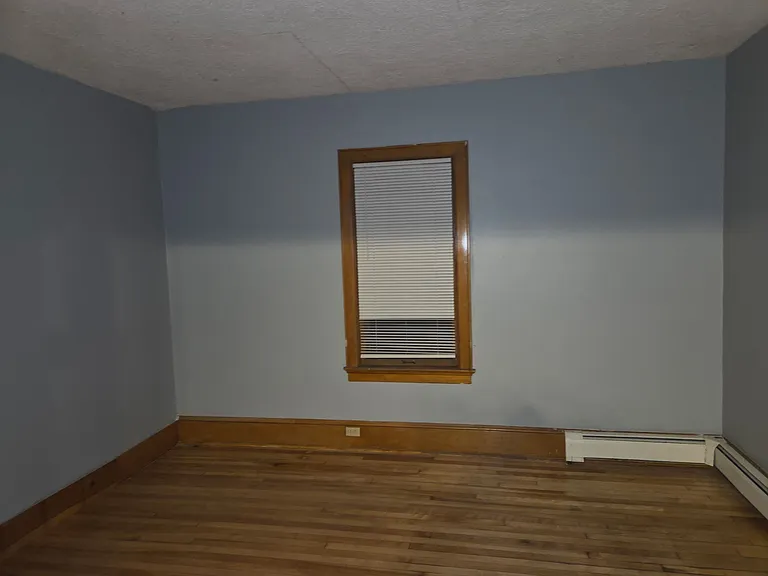 2608 Plymouth Ave N — Photo 4