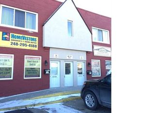 915 Orchard Lake Rd, Pontiac, MI 48341