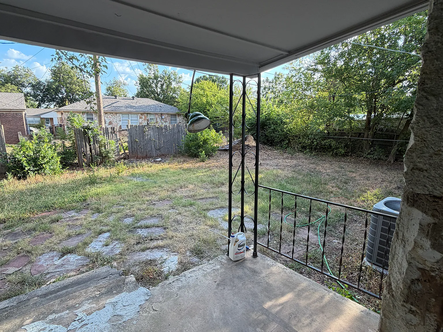 1407 Oxford Way — Photo 4