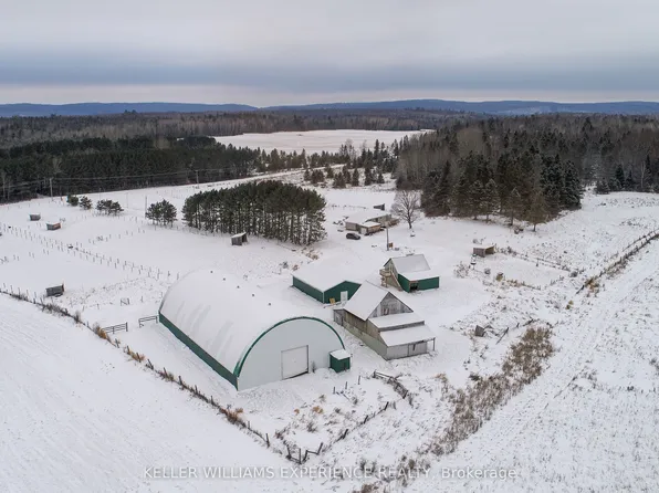 744 Trunk Rd, Bonfield, ON P0H 2E0