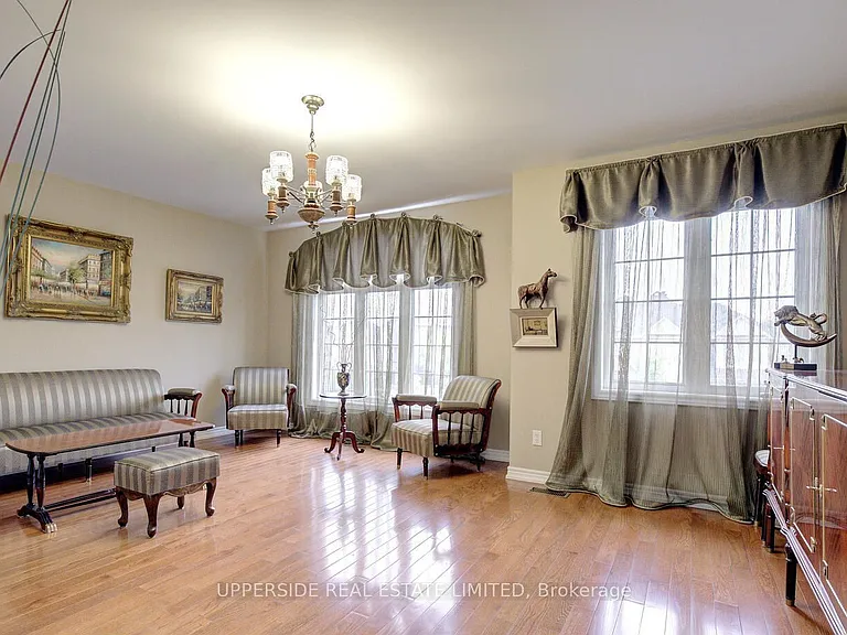 119 Thornhill Woods Dr — Photo 4