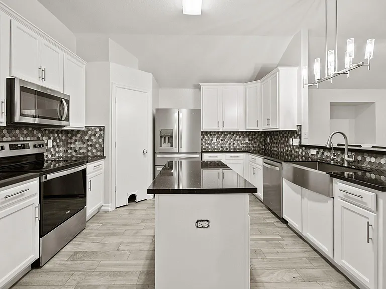 15218 Arnold — Photo 9