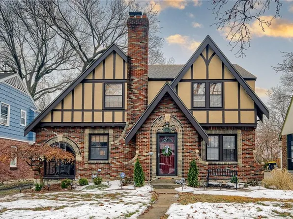 437 E 74th St, Kansas City, MO 64131