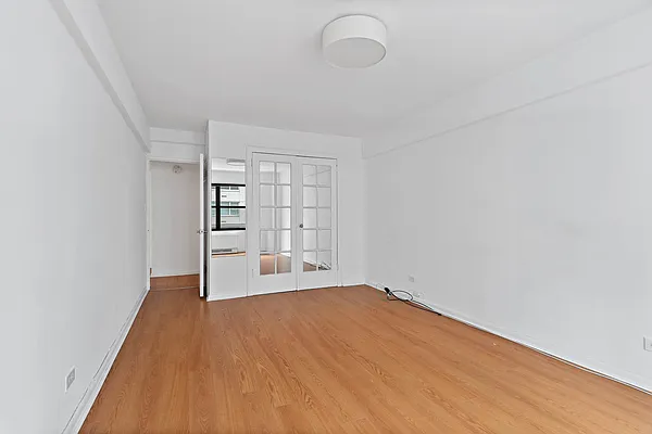 Rented by Brown Harris Stevens | media 4