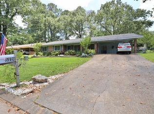 3228 Briarcliff Dr, Pineville, LA 71360