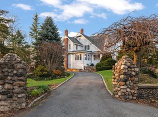 68 Carlton Avenue, Port Washington, NY 11050