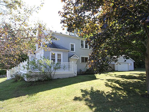 2nd image of 705 Idaho Ave