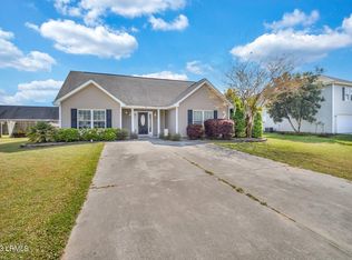 90 Wintergreen Dr, Beaufort, SC 29906