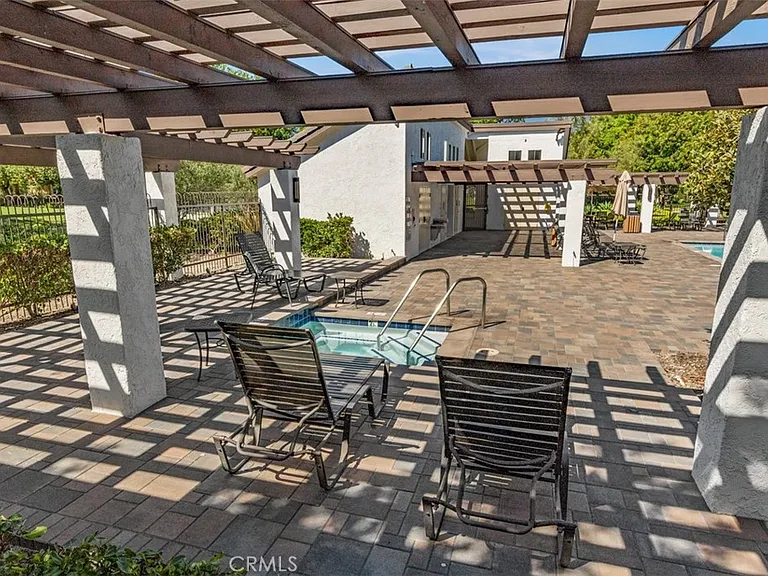 25732 Weston Dr — Photo 54