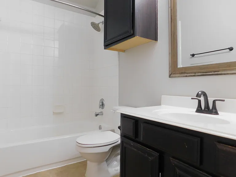 14904 Riverside Dr — Photo 26