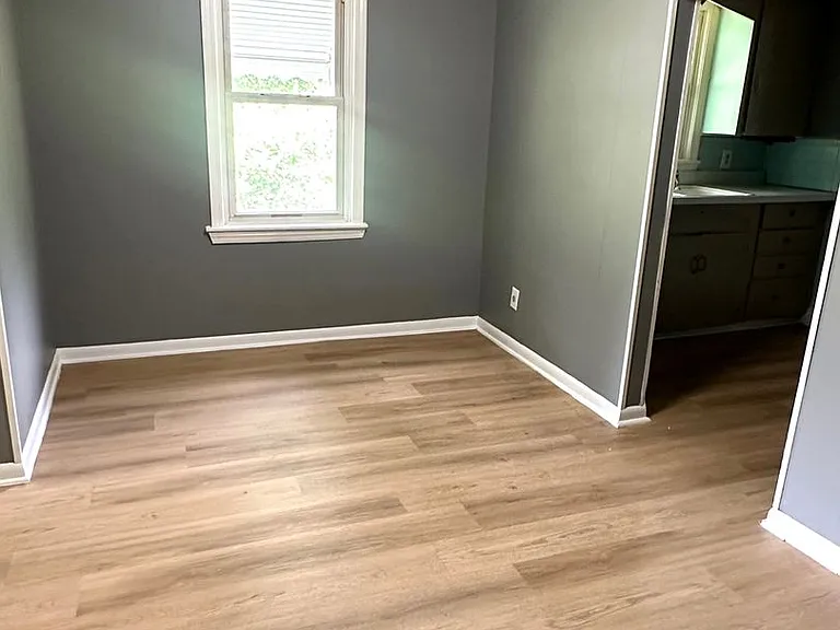 2632 W Lincoln St — Photo 6