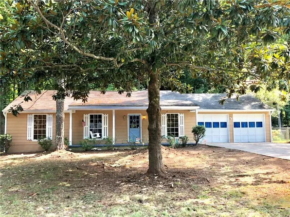 380 Independence Dr, Jonesboro, GA 30238