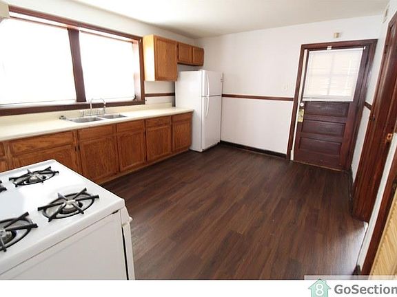 5th image of 7234 S Campbell Ave APT 1