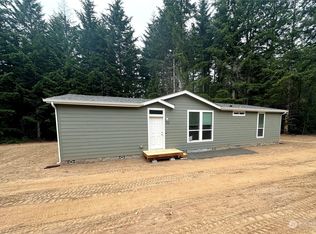 3110 E Rasor Rd W, Belfair, WA 98528