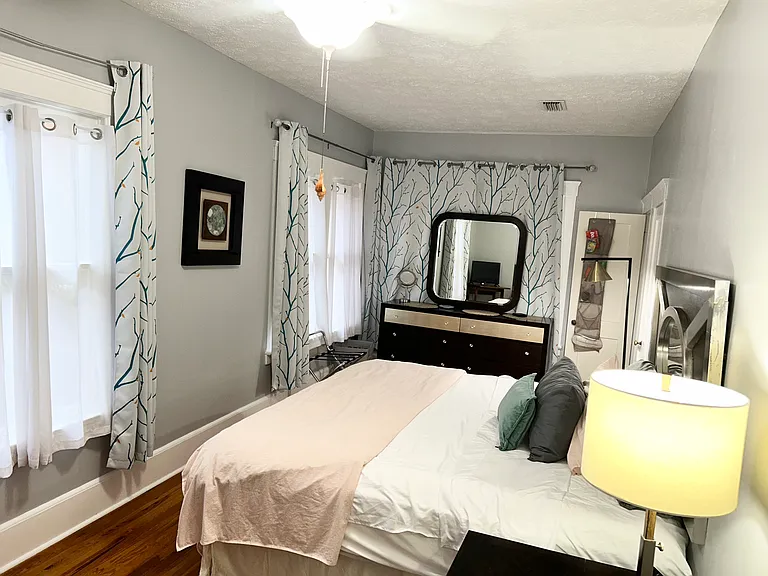 1039 Riviera St — Photo 51