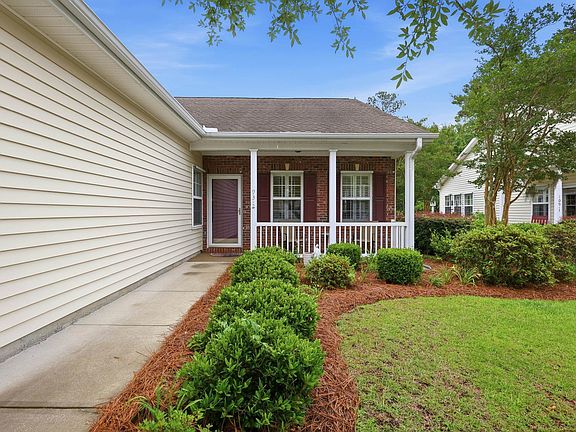 2nd image of 93 Hidden Oaks Ct. #2