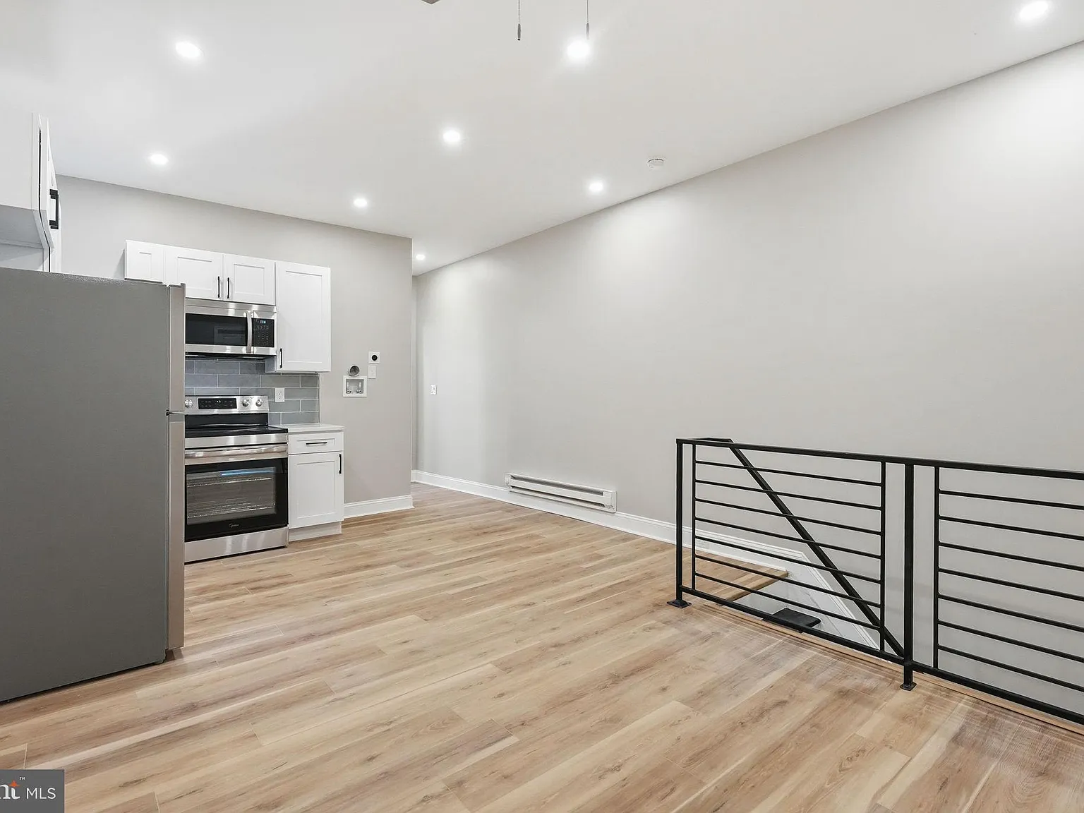 2 bed, 1112 sqft, $1,275 — Photo 1