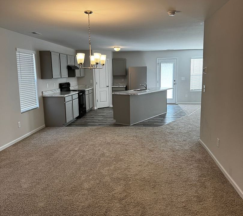 2129 Purebred Hope Mills NC Zillow