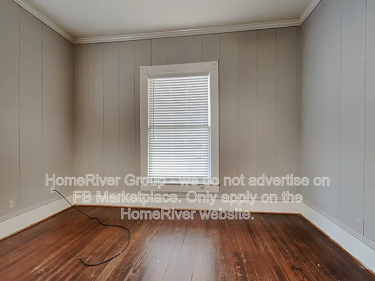 1004 W Gandy St — Photo 4