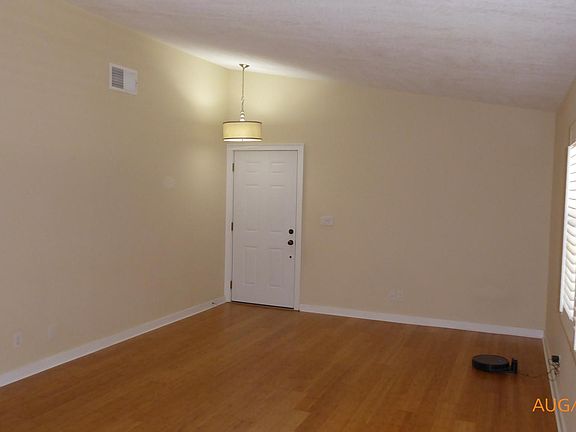 4th image of 25664 Serena Dr