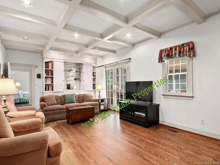 9 Windsong Dr — Photo 4