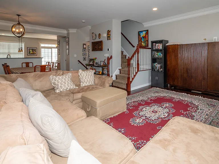 23348 Madison Heights Ter — Photo 11