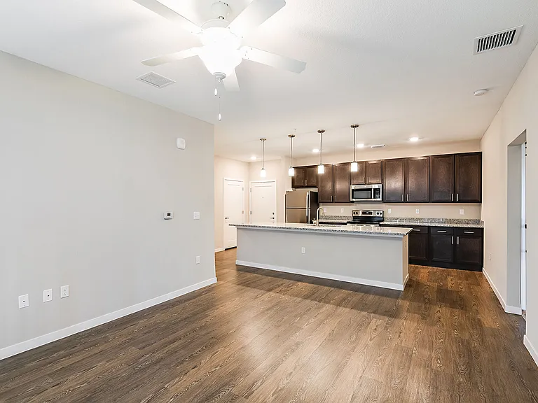 Parkside at Avalon Park — Photo 32
