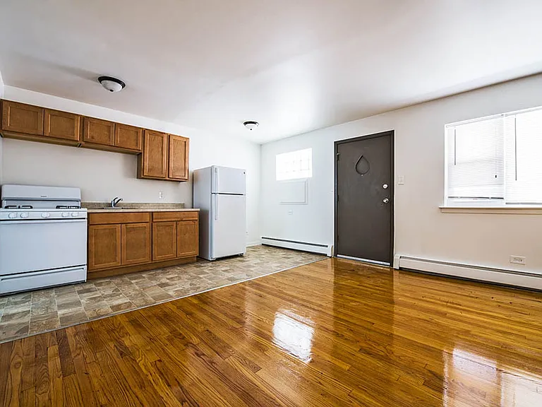 8751 S Cottage Grove Chicago, IL 60619 — Photo 17