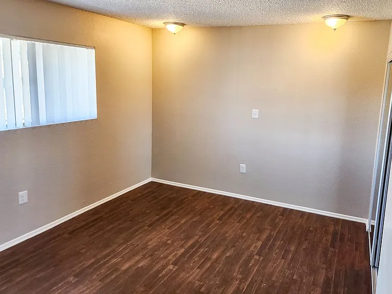 Ogden Villas — Photo 40